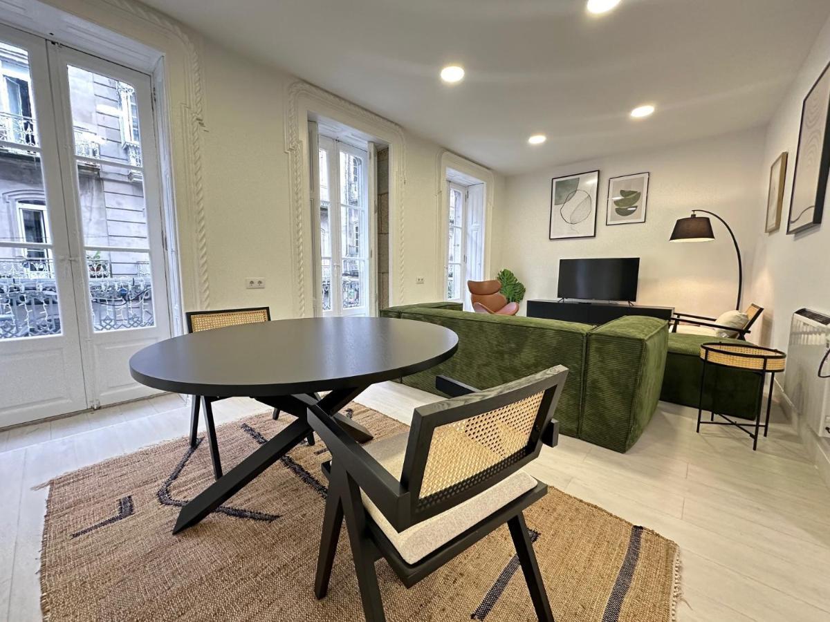 Elegante Hogar En El Centro Apartment Vigo Exterior photo